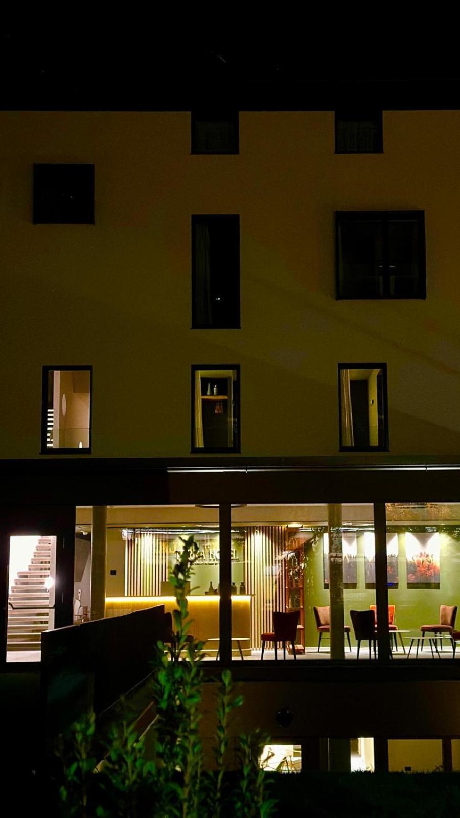 Terra Hotel Boutique Тирано Экстерьер фото