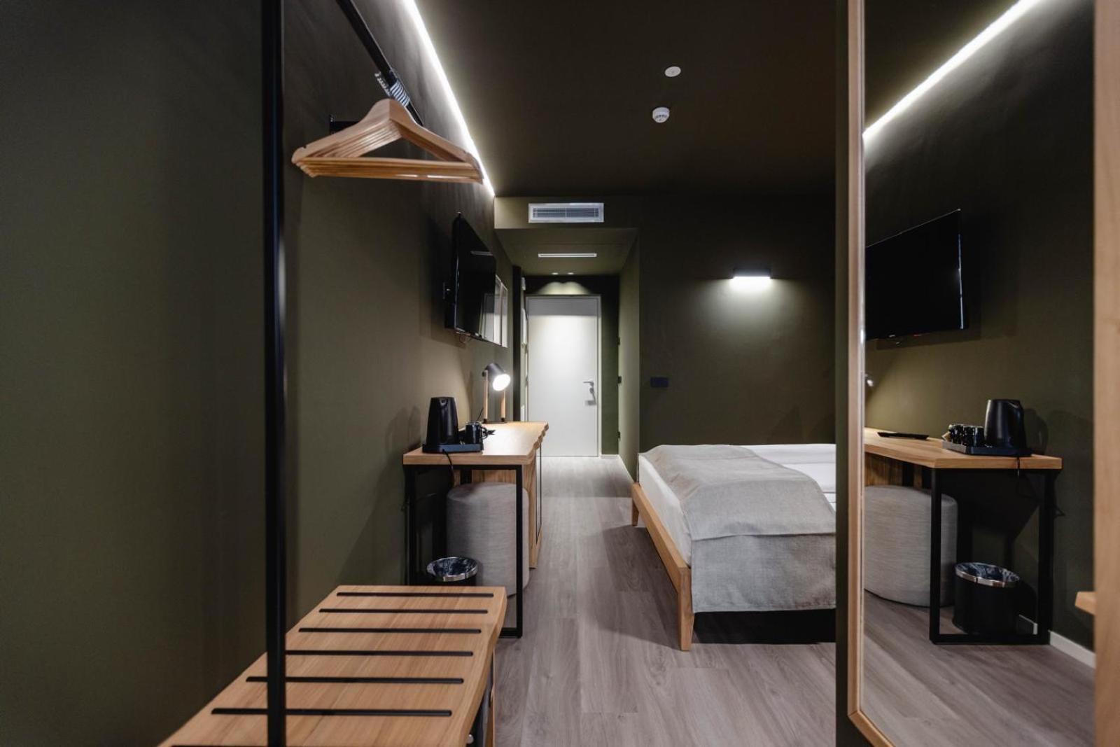 Terra Hotel Boutique Тирано Экстерьер фото