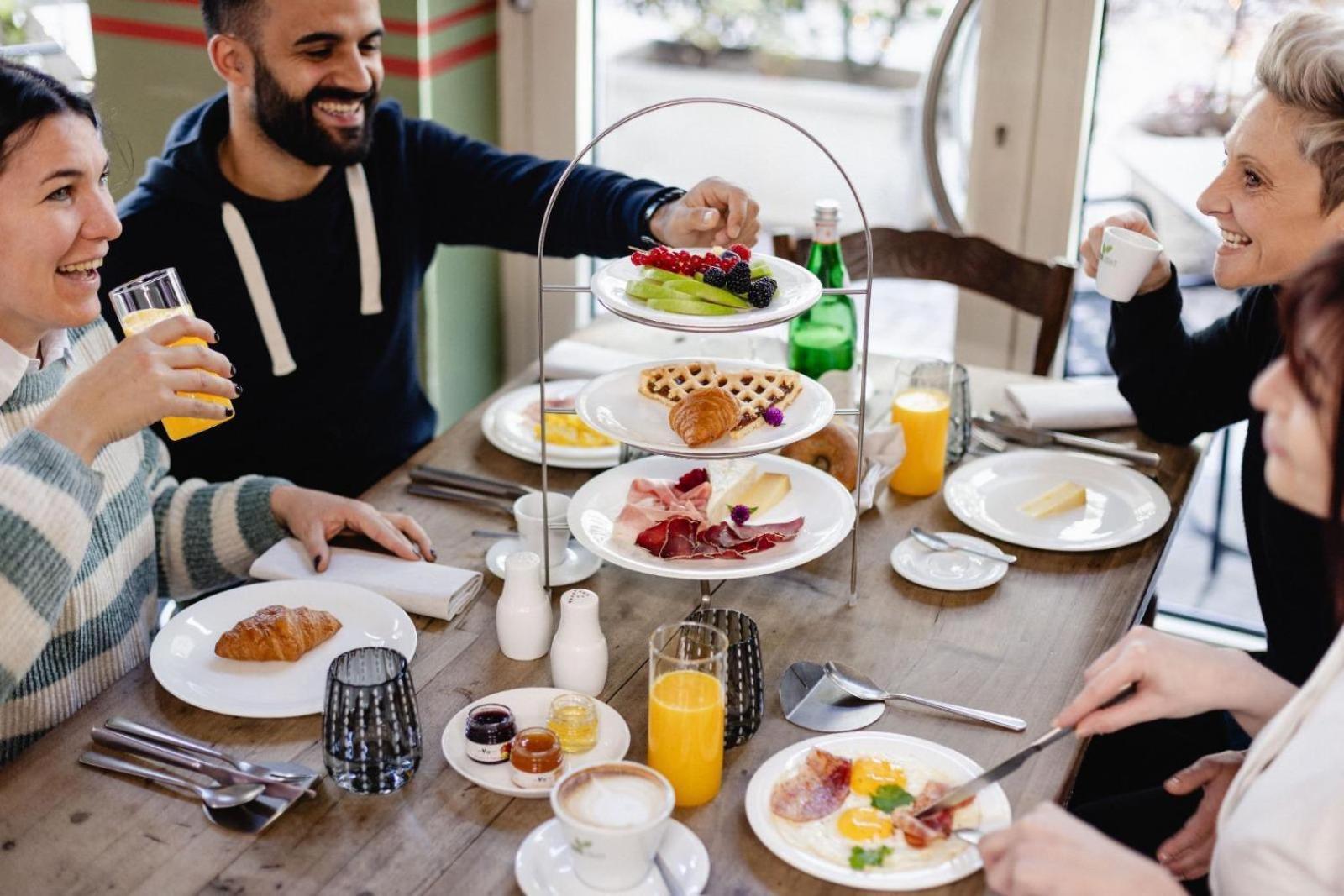 Terra Hotel Boutique Тирано Экстерьер фото