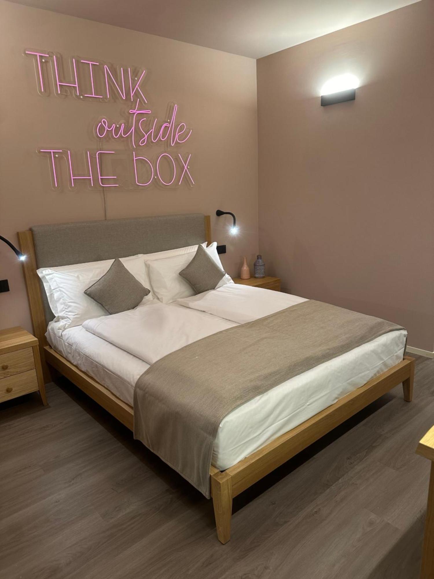 Terra Hotel Boutique Тирано Экстерьер фото
