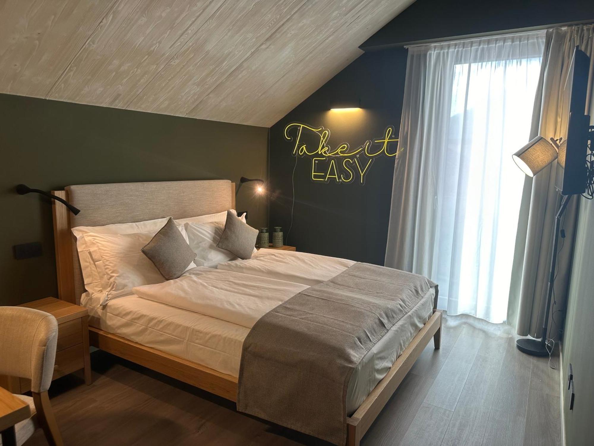 Terra Hotel Boutique Тирано Экстерьер фото