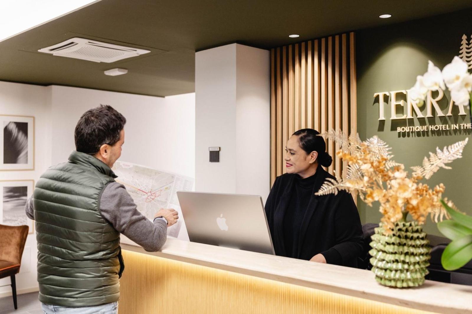 Terra Hotel Boutique Тирано Экстерьер фото